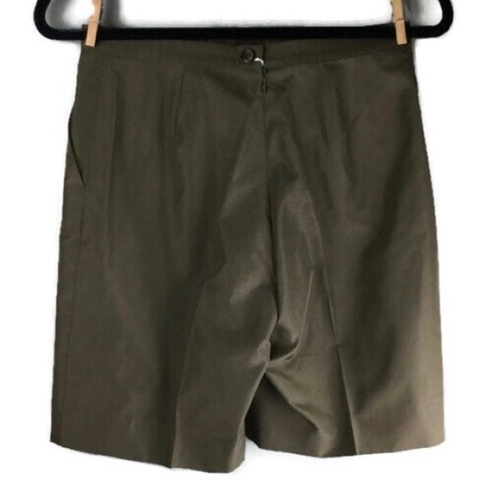 NWT Michael Kors 100% Silk High Rise Creased Front Moss Green 9” Shorts Size 4 - Picture 2 of 9